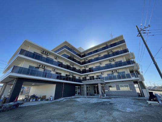 新築の施設外観