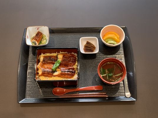 美味しそうな食事の提供
