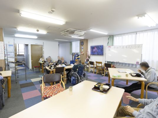 落ち着いた雰囲気の食堂