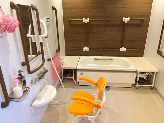 介護用バスルーム設備