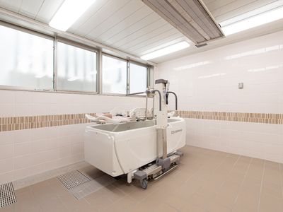 最新鋭の入浴介助設備