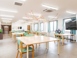 広々としたダイニングルーム