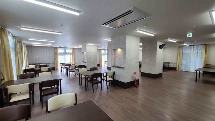 広々とした快適食堂