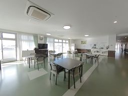 ゆったりした食堂