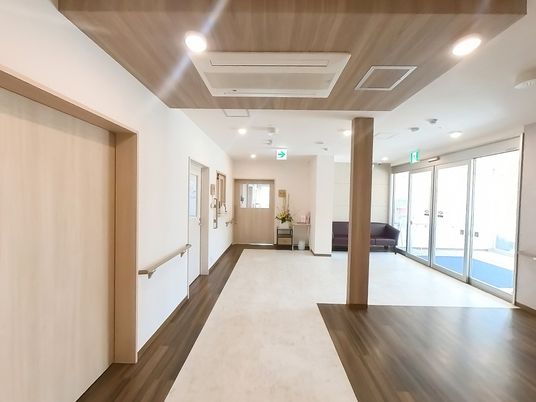 明るいエントランス