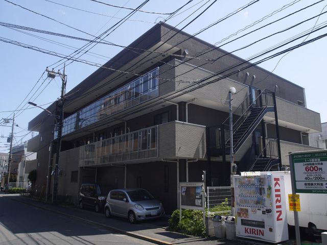 ゆったりした居室 外観 快適な生活空間として設計された居室です。ゆったりとした時間を過ごせることでしょう。