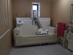 機械付きゆったり浴室