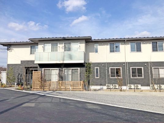 新築外観の建物