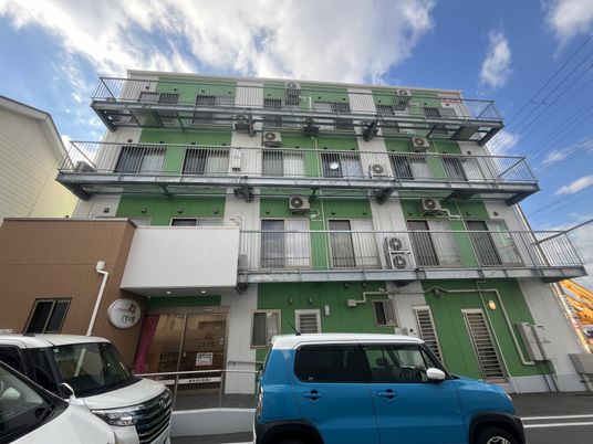 建物全体の外観