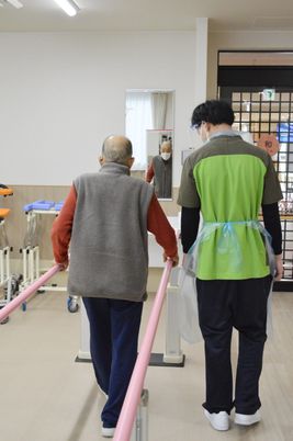 歩行補助の様子