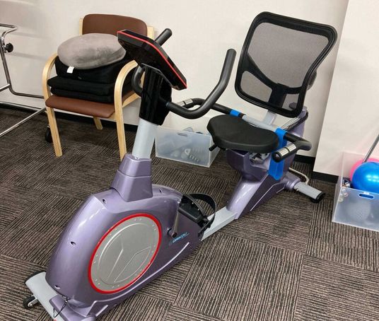 落ち着いた雰囲気の機能訓練室