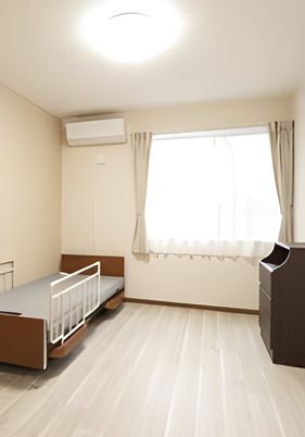 光差し込む居室