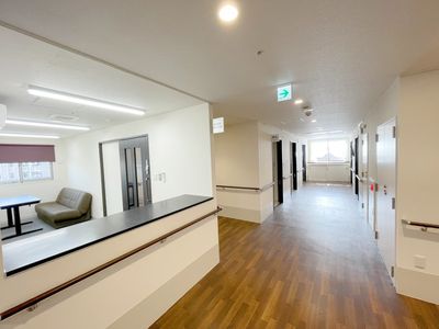 広々とした通路