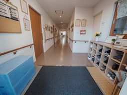 広々とした廊下
