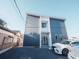 静かな住宅の建物外観