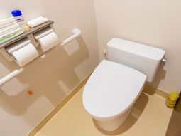安全設計されたトイレ