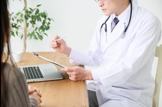 医療職員と利用者の会話
