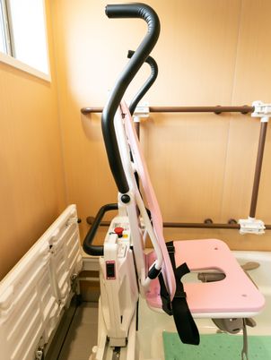 浴室のリフト設備
