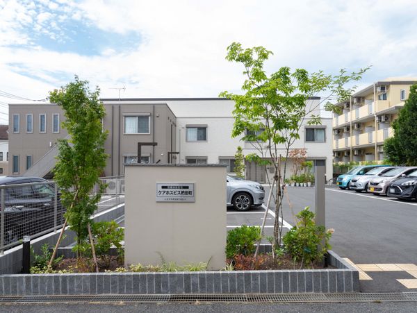 広々としたエントランス風景