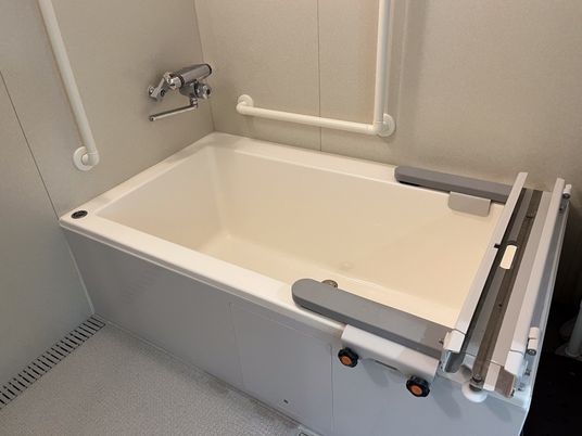 安全設計のバスルーム