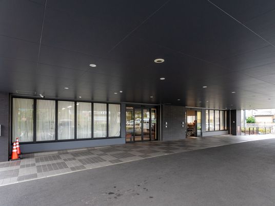 広いエントランス