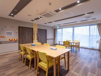 明るいダイニングルーム