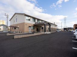 広々とした外観