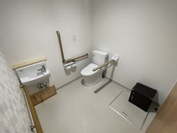 安全配慮の快適トイレ