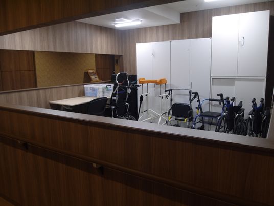 歩行補助具整備の機能訓練室