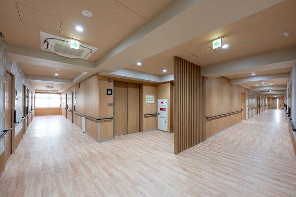 快適な職場の廊下