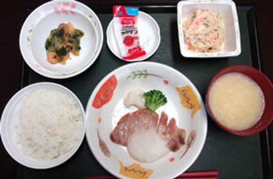 栄養満点の食事準備