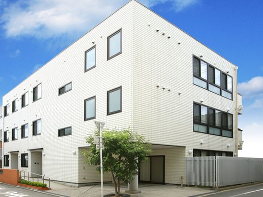 清潔な外観の建物