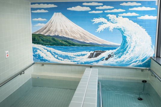 富士山が描かれた浴室
