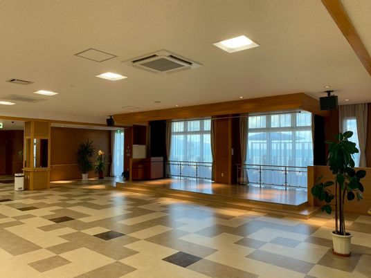 広々とした多目的室