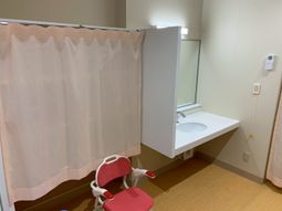 広々とした洗面台
