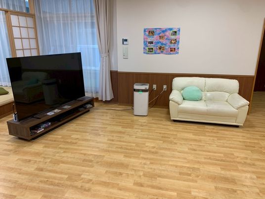 明るい空間のラウンジ