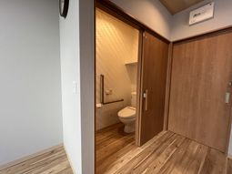 温かみあるトイレ空間