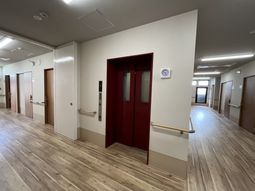 広々とした廊下