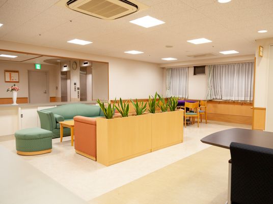 清潔な共用ラウンジ
