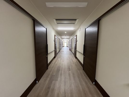 温かみのある廊下