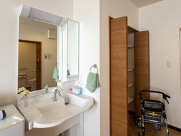 便利な洗面台と収納