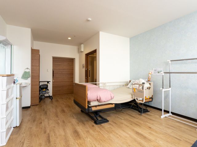 居室 居室 自然光が差し込む広々とした部屋は、快適な空間で安心して日々を過ごせます。