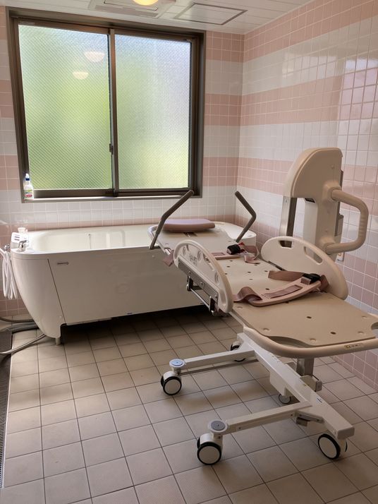 最新設備の浴室