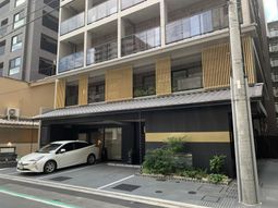 清潔感あるエントランス