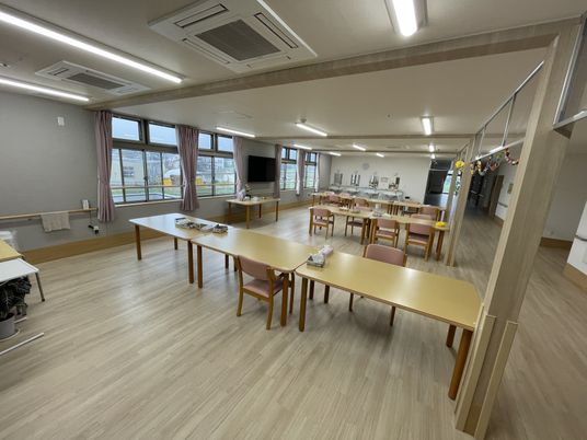 広々としたダイニング