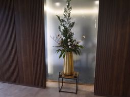 洗練されたロビーの装飾