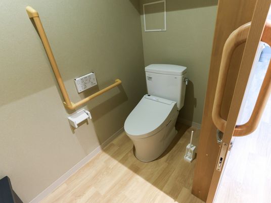 手すり付きトイレ施設