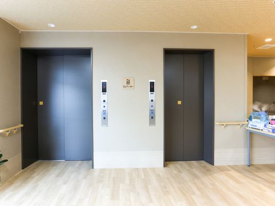 使いやすいエレベーター完備