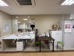 広々とした食堂エリア  