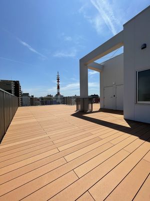 晴れた日の屋外テラス